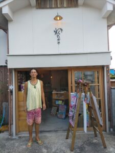 わらたかや 商品や店内